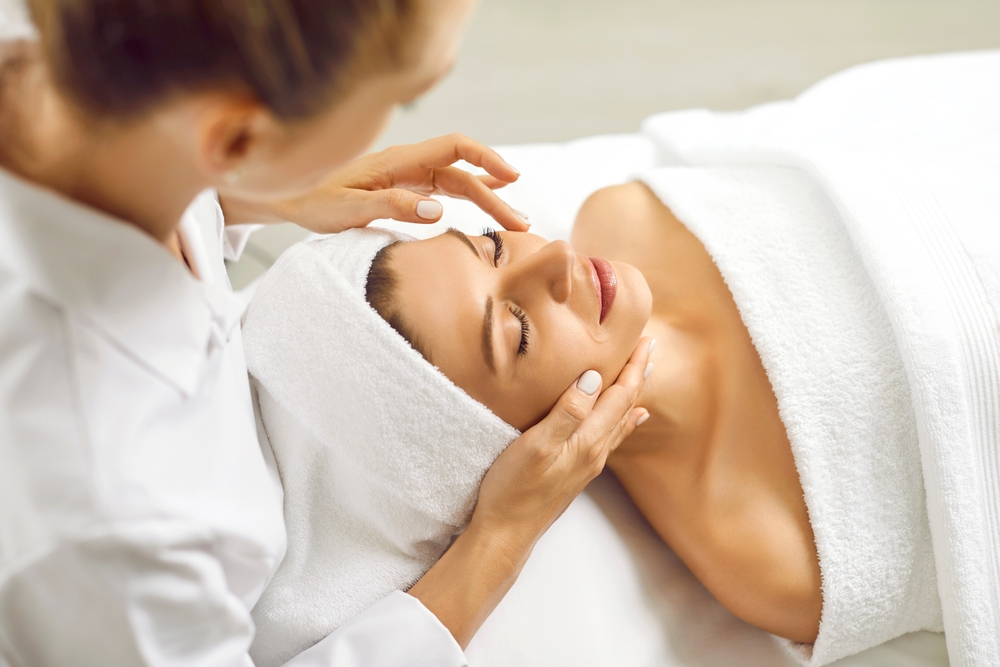 HydraFacial Glow
